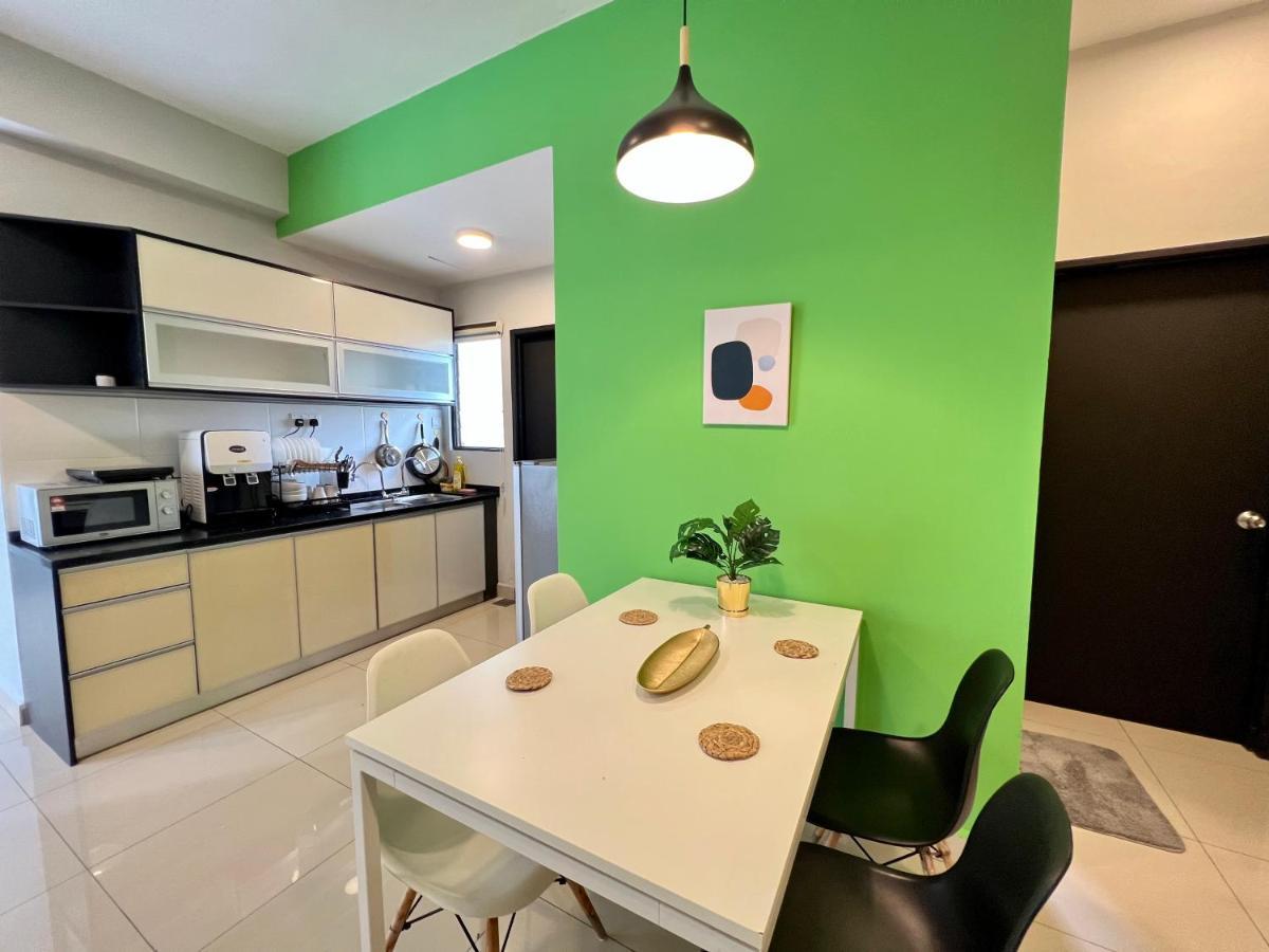 Riverview 8Pax 2Br In Kbtown Ps4, Netflix A-1-12 Kota Bharu Ngoại thất bức ảnh